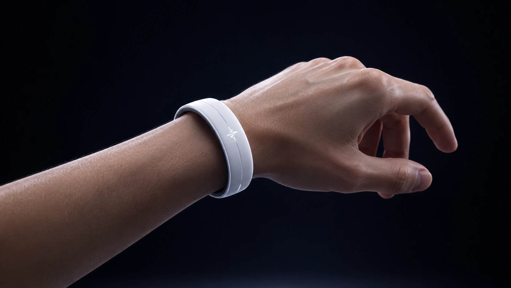 BioBand, pulsera blanca con sensores en una muñeca